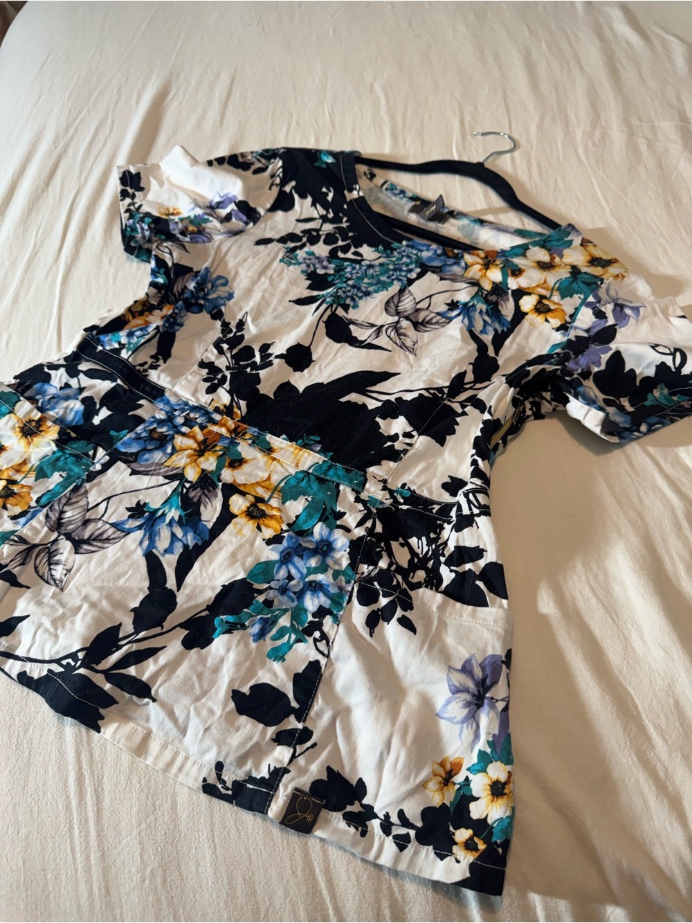 Jaanuu White Floral Scoop Neck Tunic with Blue & Yellow Accents